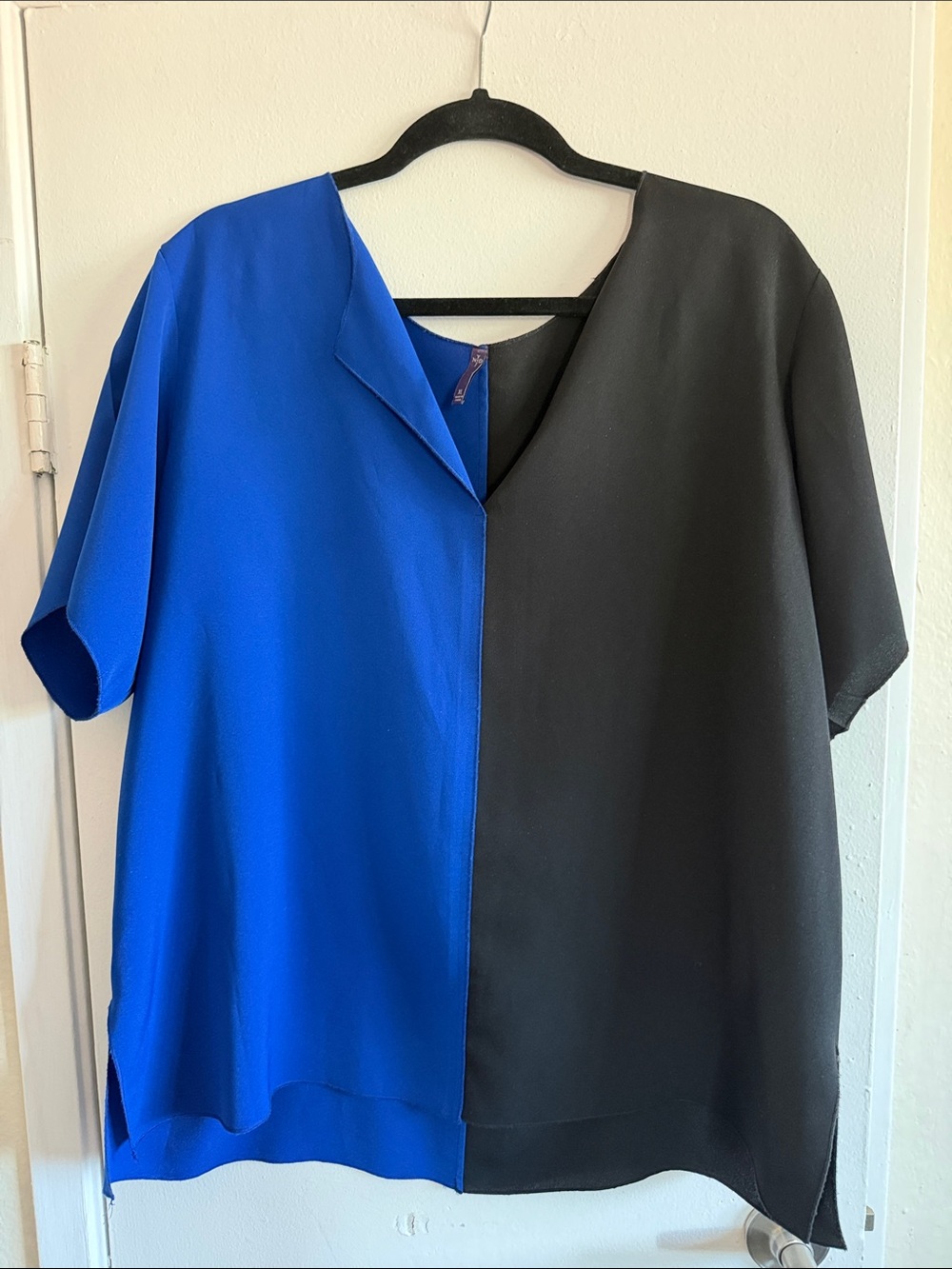 NYDJ Royal Blue and Black Colorblock V-Neck Top